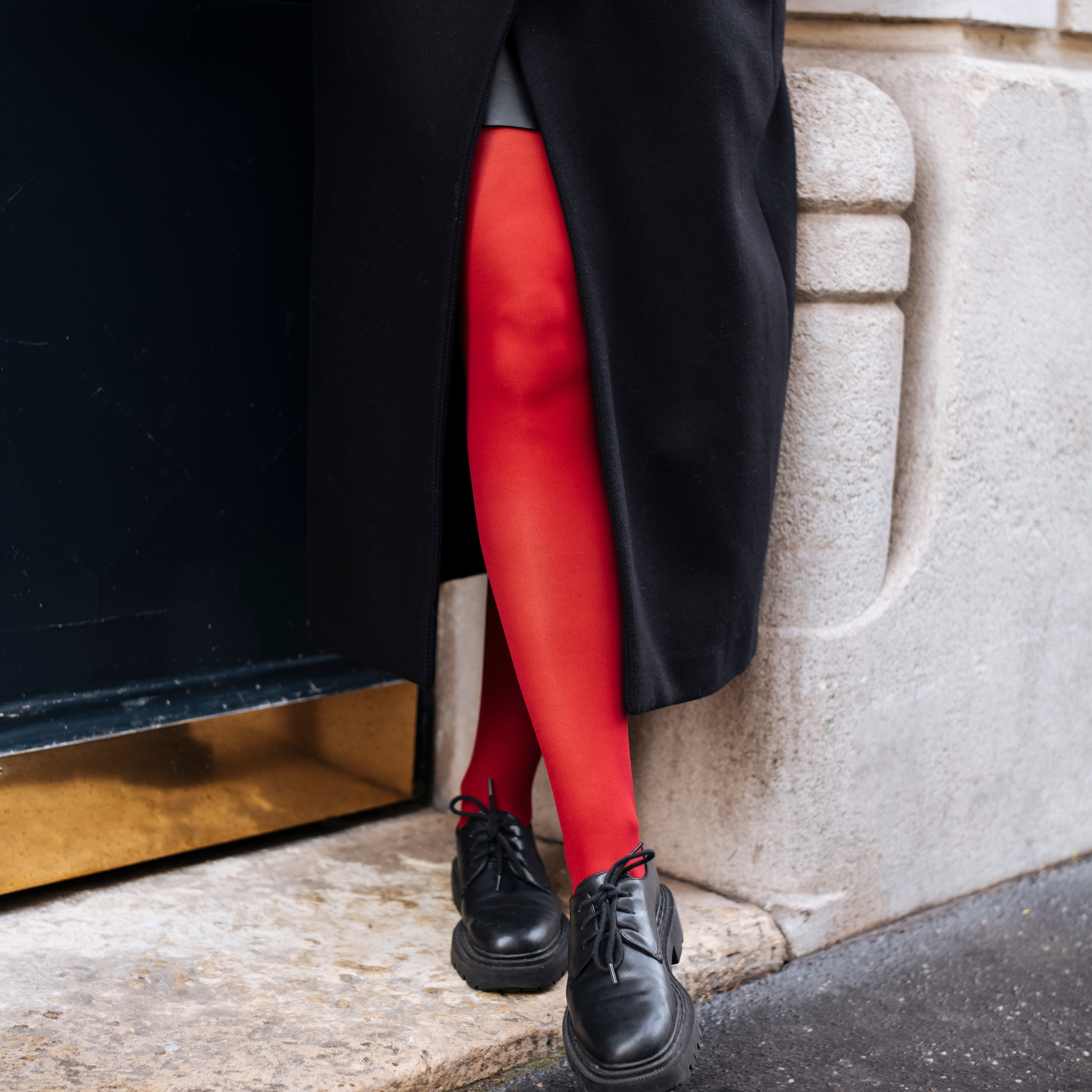 archiduchesse-rouge-carmin-collant-semi-opaque-40-deniers image 4