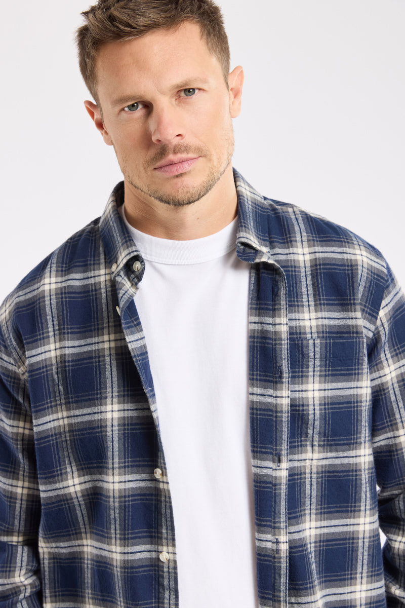 armor-lux-chemise-flanelle-carreaux-homme-coupe-droite image 2