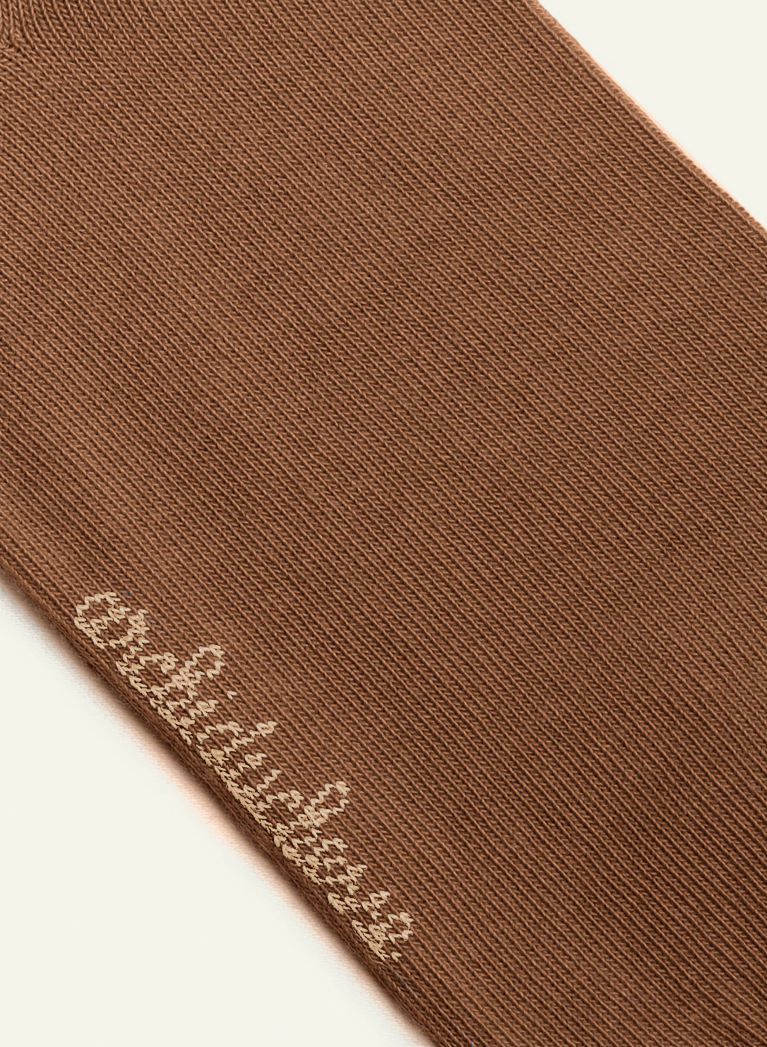 archiduchesse-marron-chocolat-au-lait-chaussettes-de-ville image 4