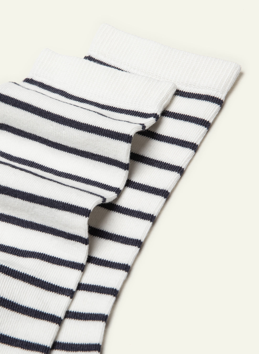 archiduchesse-b-nodet-chaussettes-courtes-ray-es-marine-blanc image 3