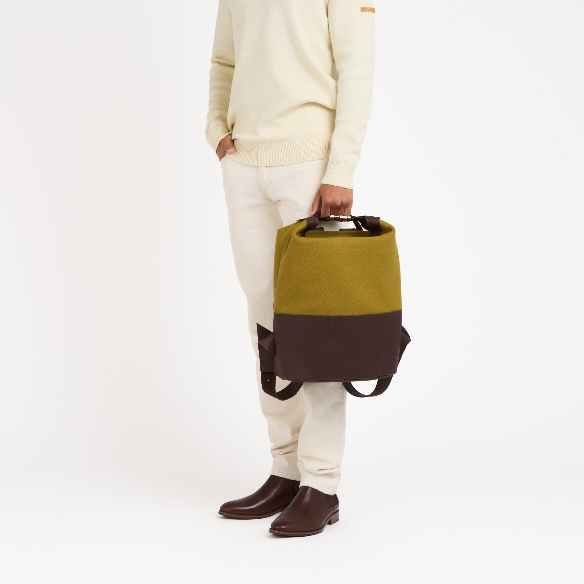 atelier-tuffery-sac-dos-causses-cuir-laine-fran-aise-olive image 5