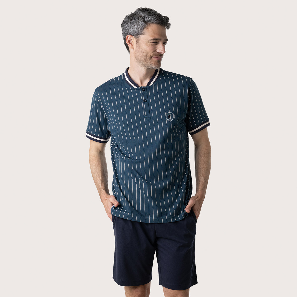 eminence-sport-club-pyjama-court-homme-haut-cobalt-short-marine-100-coton image 1