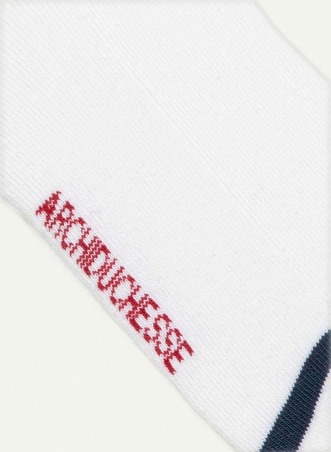 archiduchesse-bouclette-ray-e-marine-et-rouge-chaussettes-sport-blanches image 4
