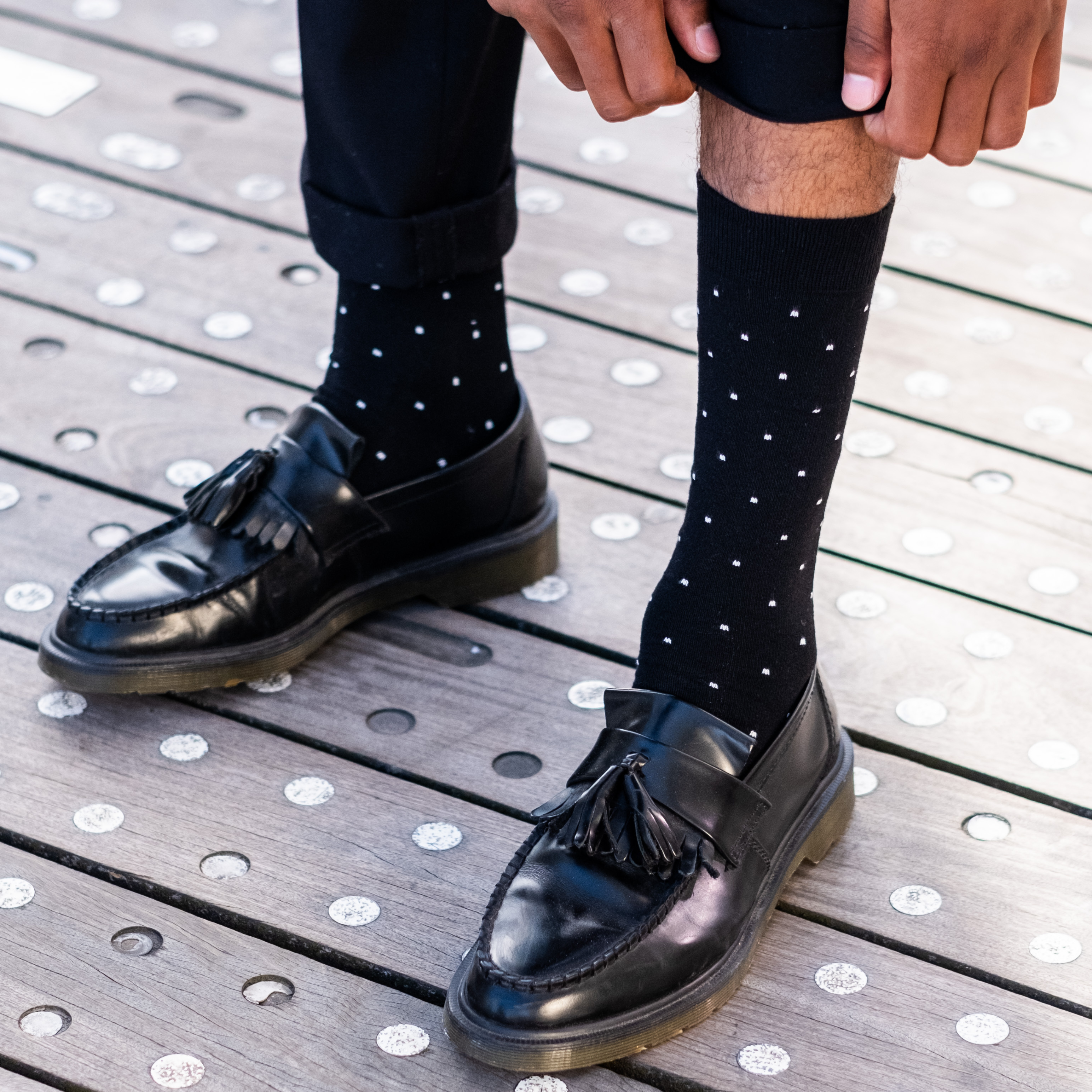 archiduchesse-pixel-blanc-chaussettes-fantaisie-mi-hautes-noires-points image 4