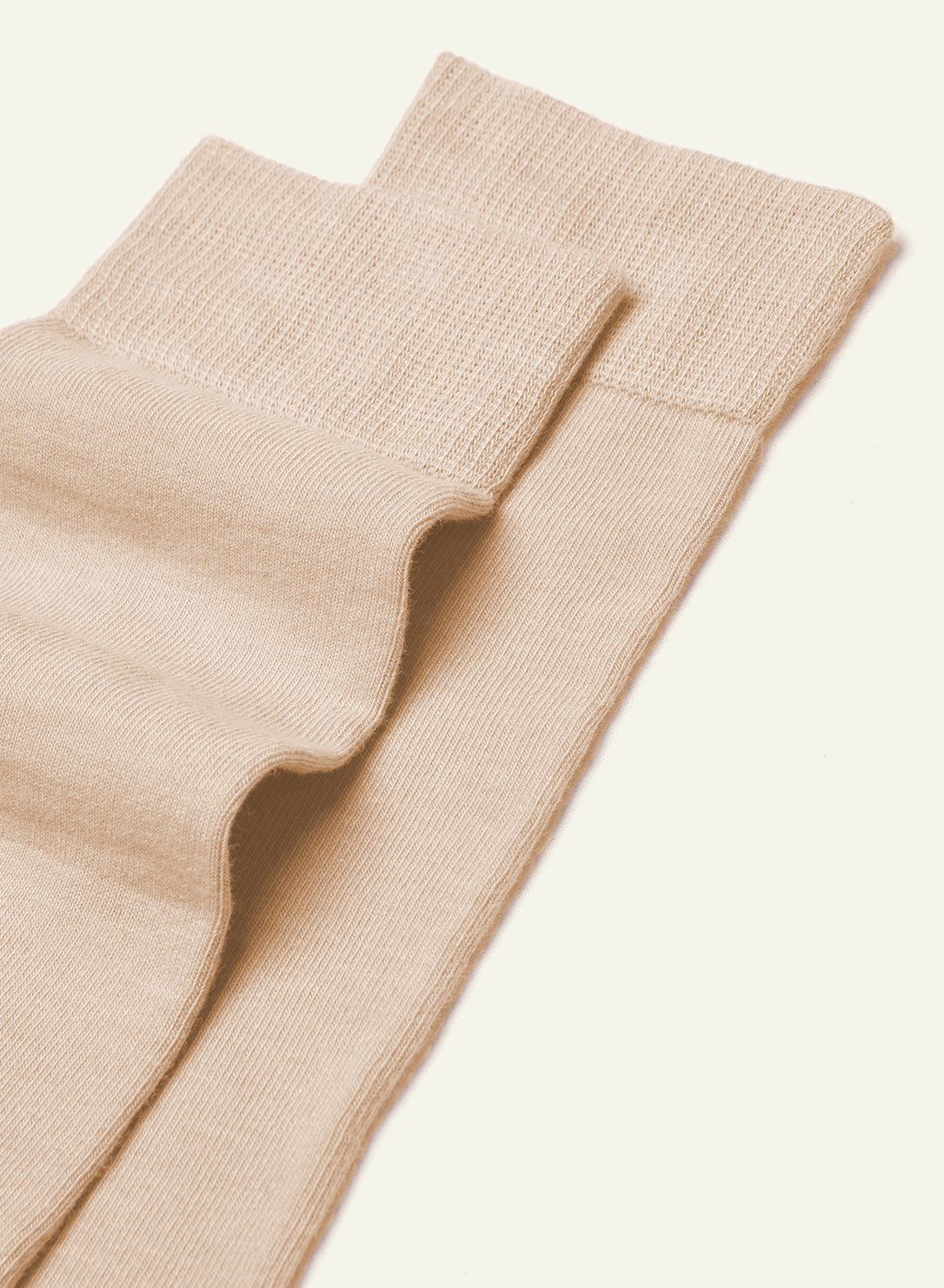 archiduchesse-de-ville-beige-caf-au-lait-chaussettes-mi-mollet image 3