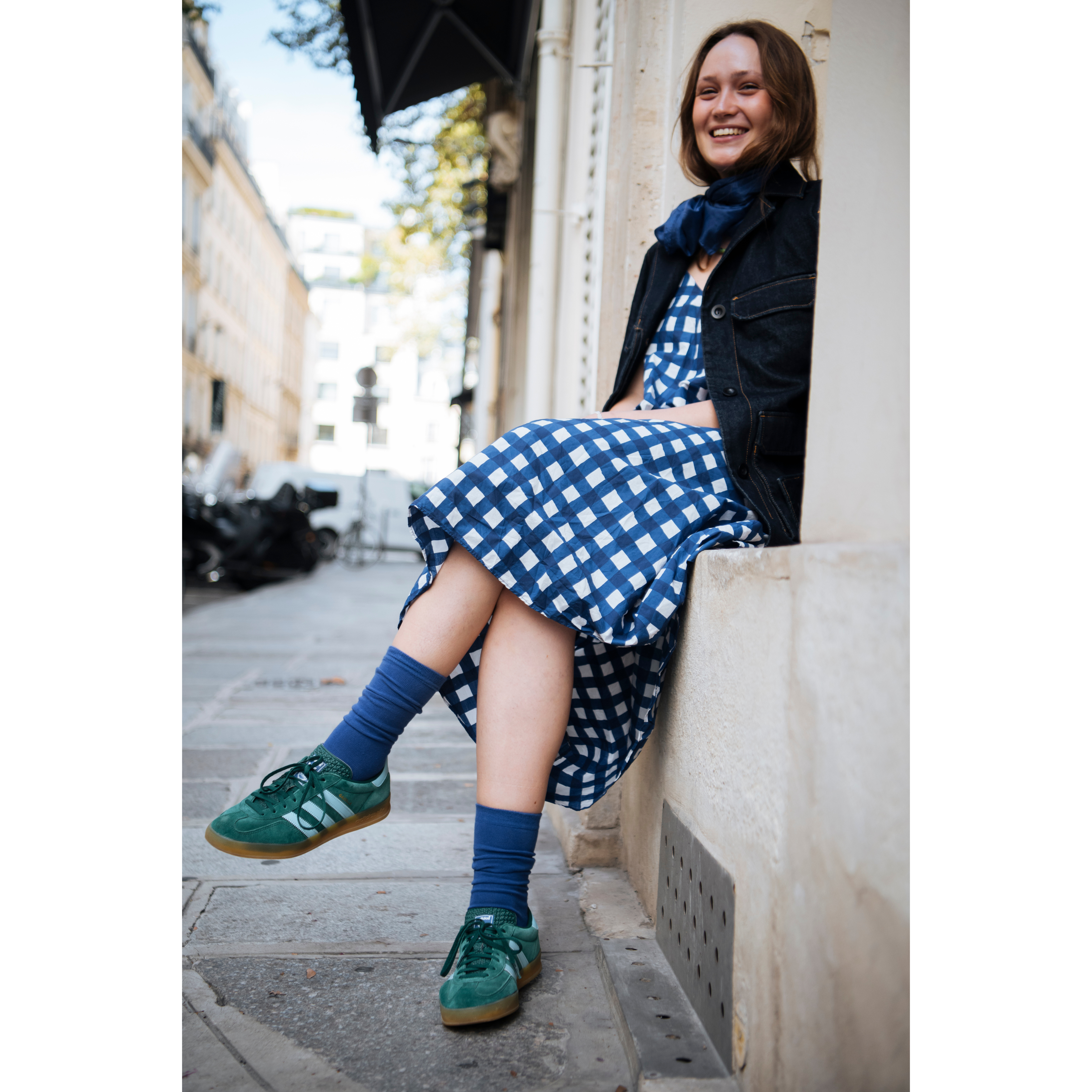 archiduchesse-de-ville-bleu-monochrome-chaussettes-mi-mollet image 6