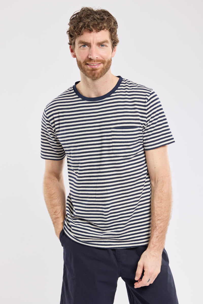 armor-lux-h-ritage-t-shirt-ray-homme-coton-et-lin-manches-courtes-poche-poitrine image 4