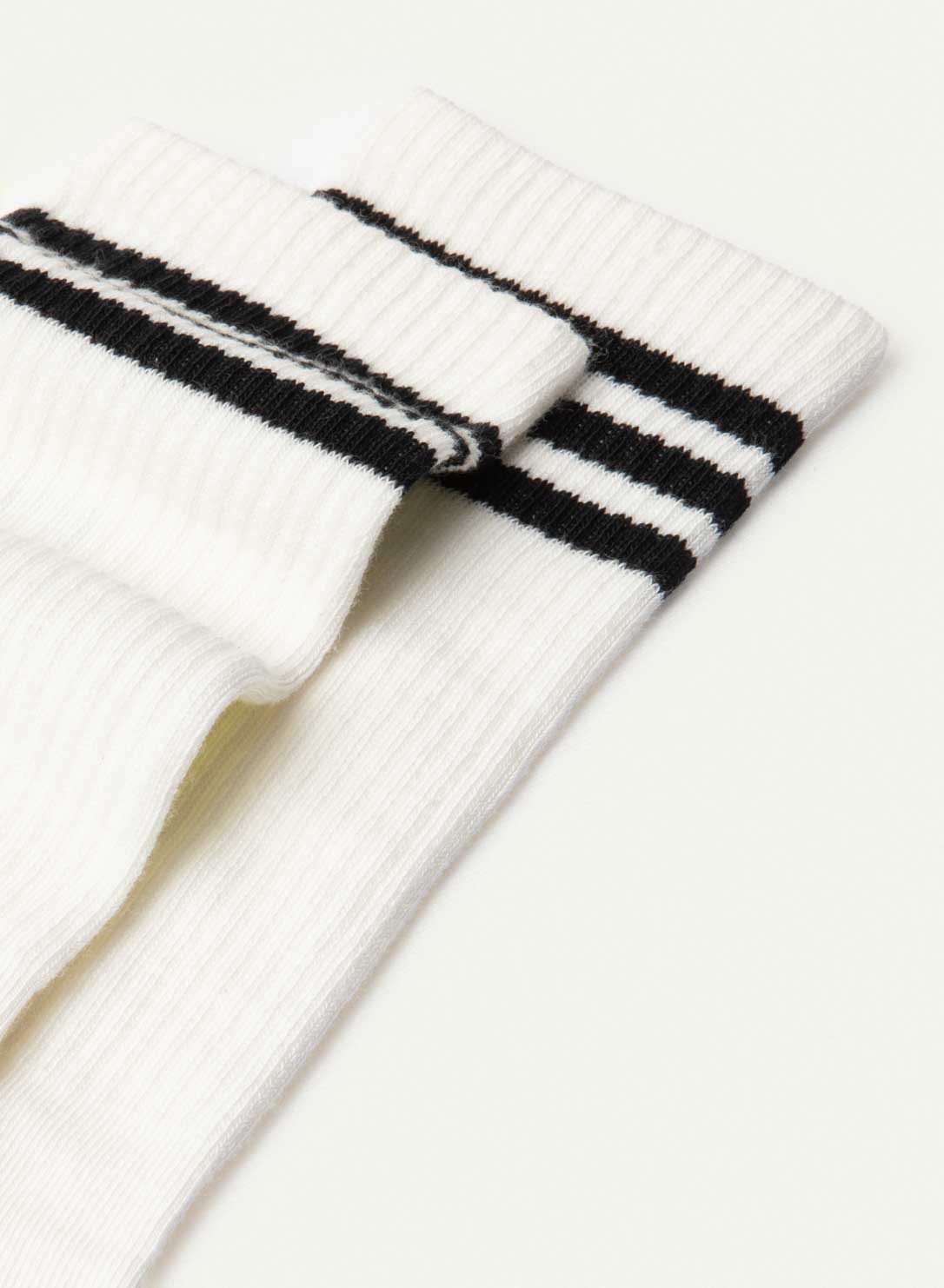 archiduchesse-bouclette-ray-e-noire-chaussettes-sport-coton image 5