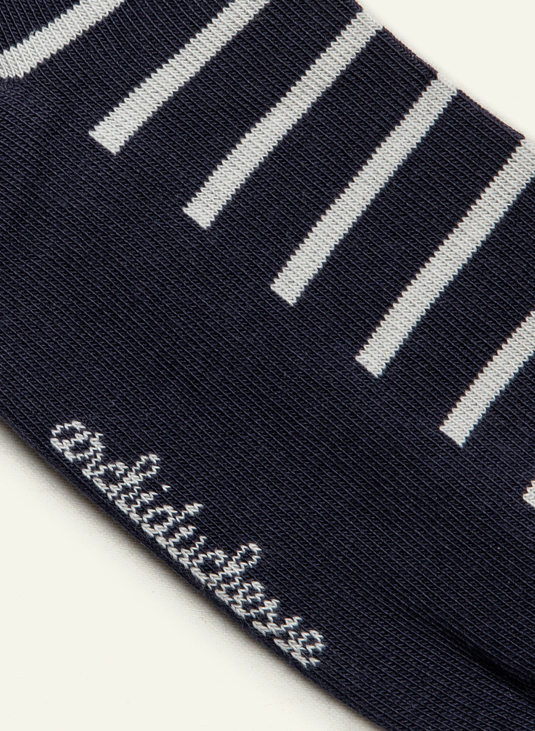 archiduchesse-courte-b-nodet-bleue-chaussettes-fantaisie-marini-re image 5
