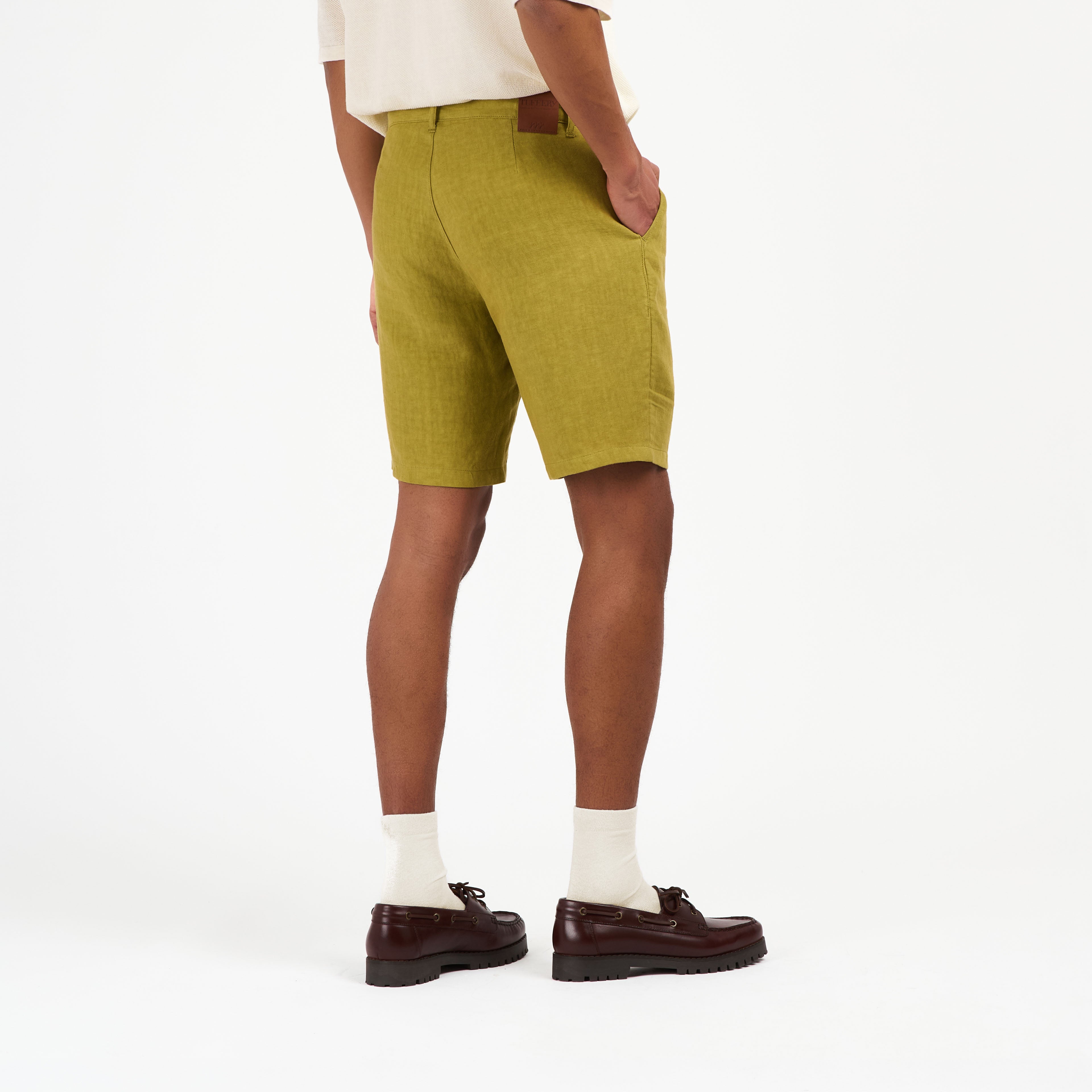 atelier-tuffery-short-jules-homme-ajust-en-lin-olive image 6