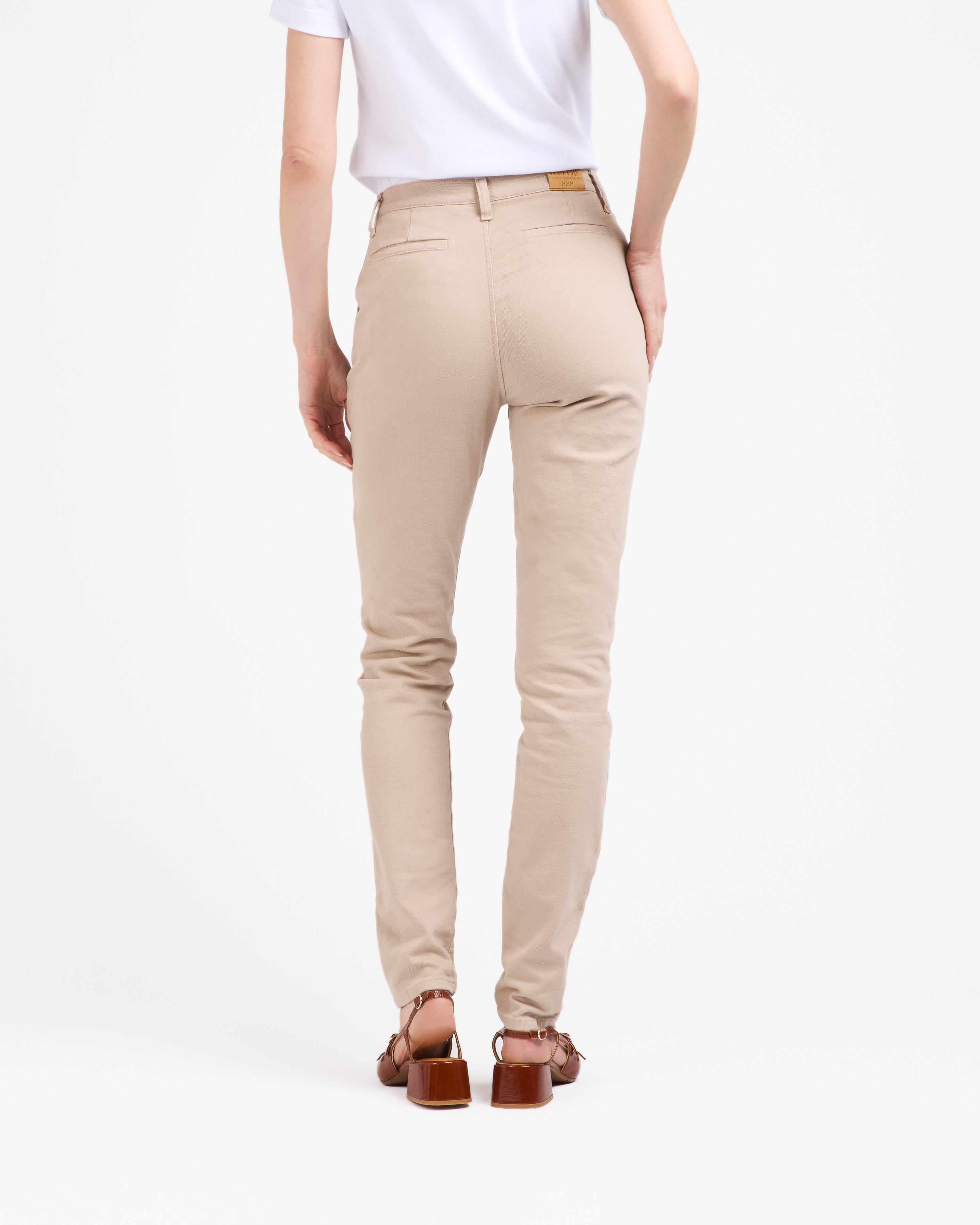 atelier-tuffery-chino-femme-l-onie-taille-haute-beige image 4