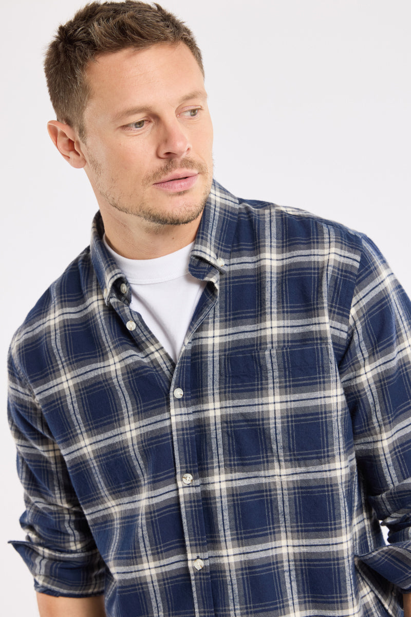 armor-lux-chemise-flanelle-carreaux-homme-coupe-droite image 4