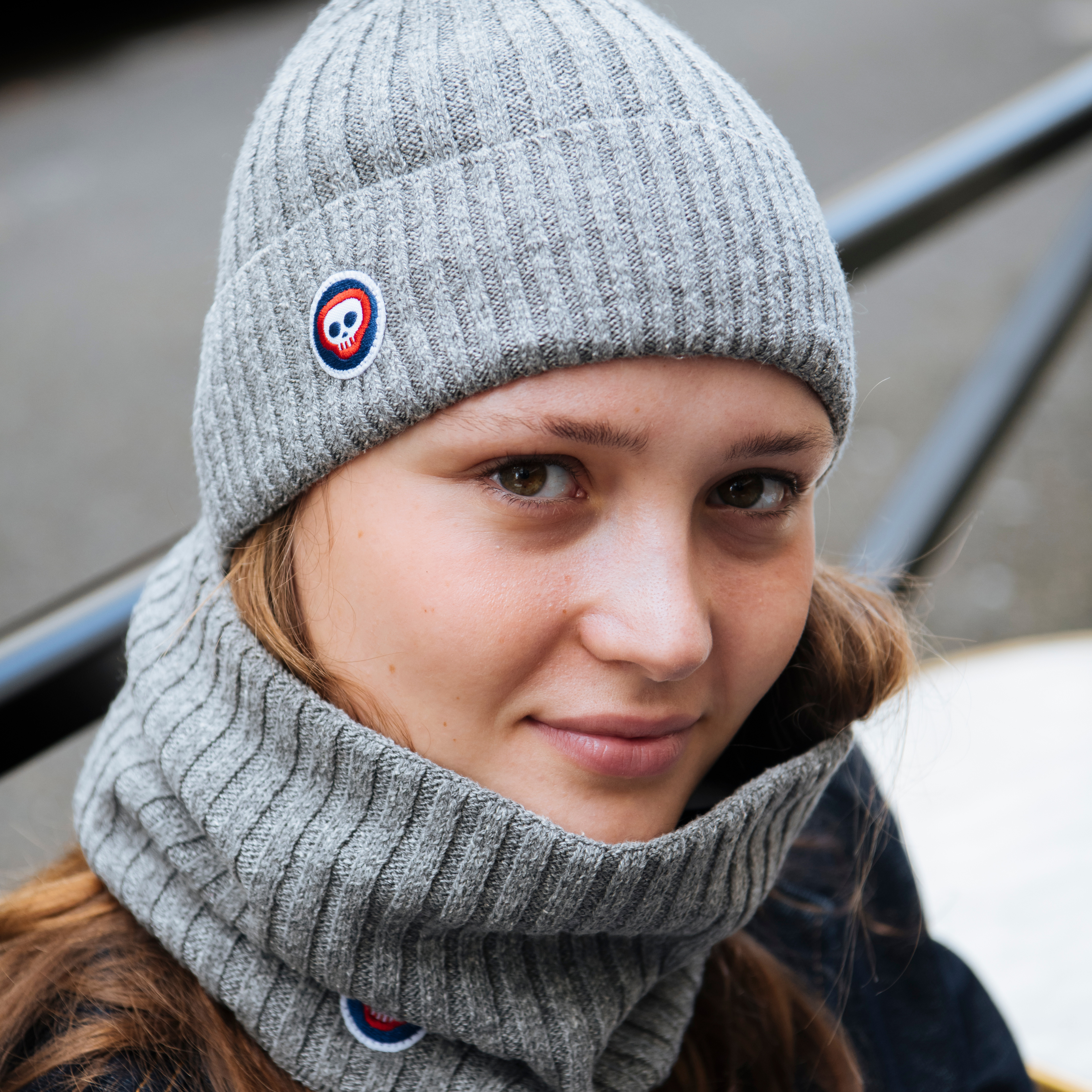 archiduchesse-bo-r-nnet-gris-clair-recycl-bonnet-hiver image 2
