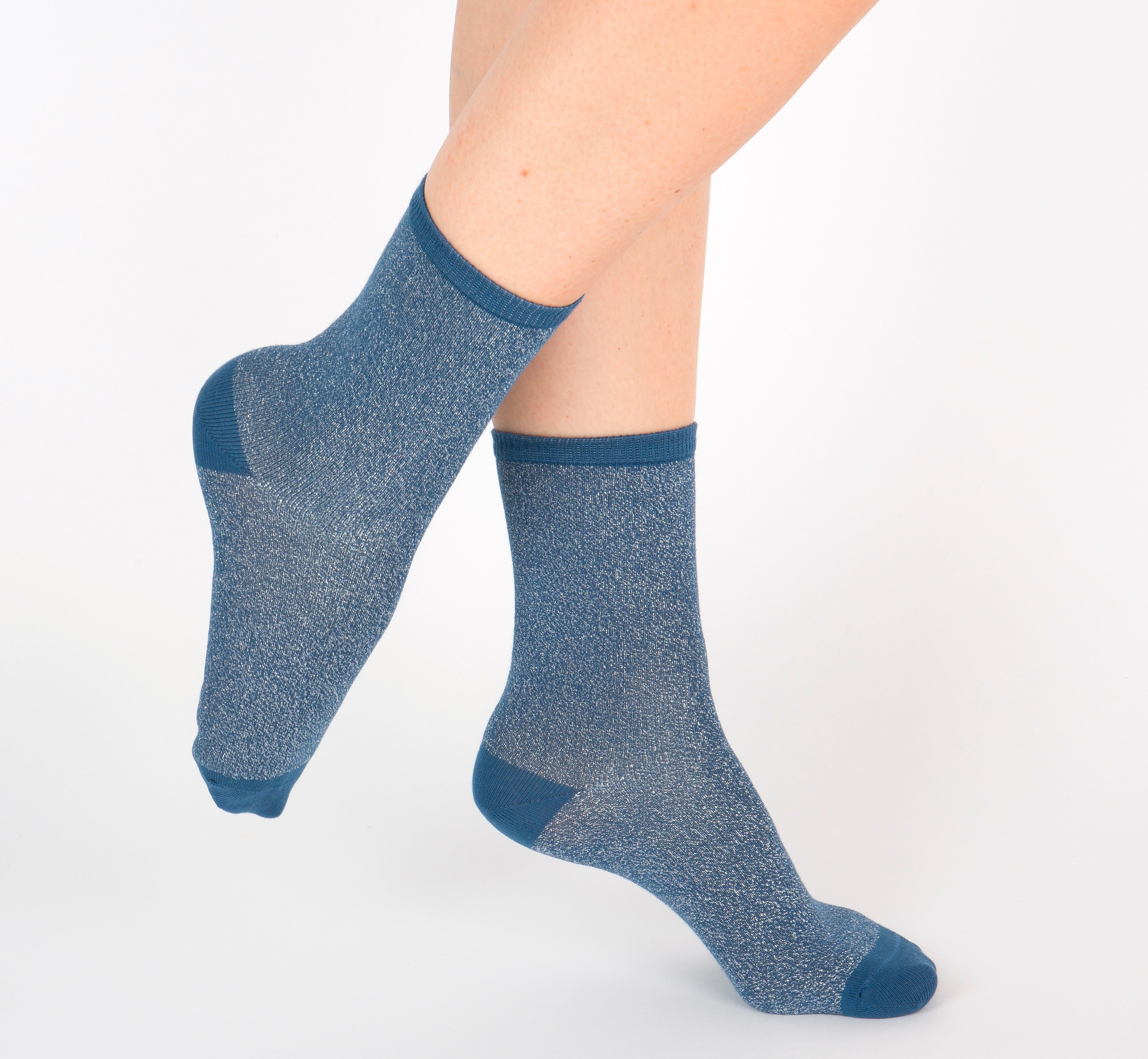 archiduchesse-l-illumin-e-bleue-chaussettes-courtes-femme-effet-paillettes image 3