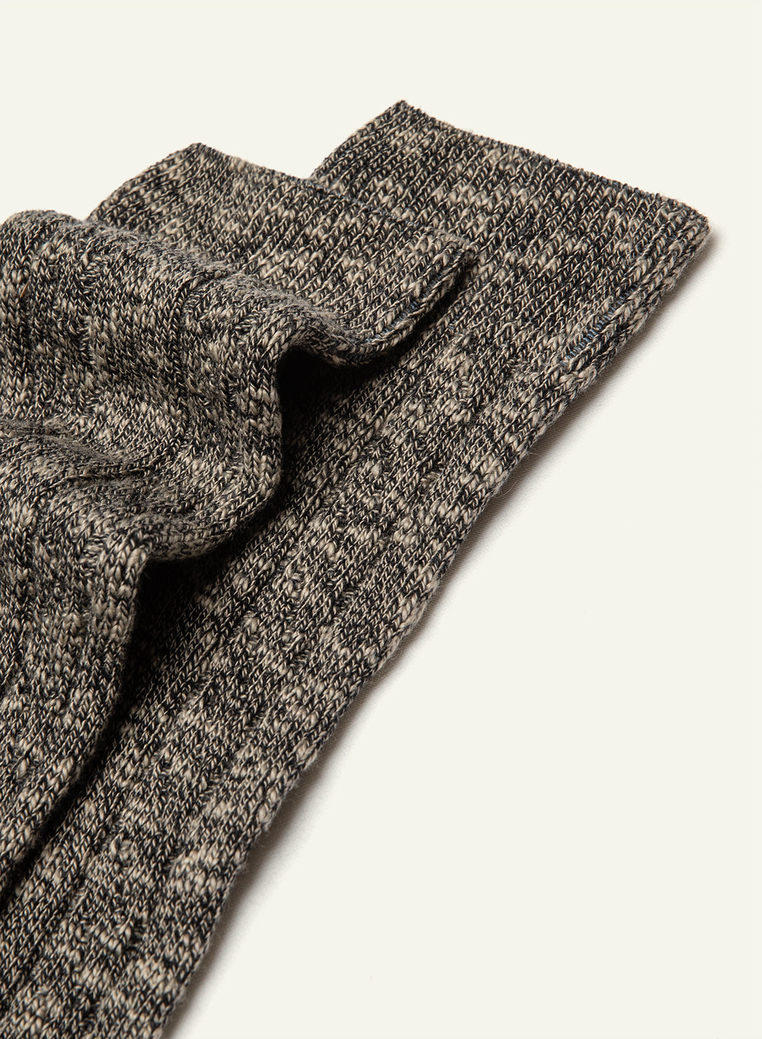 archiduchesse-d-hiver-noir-gris-chaussettes-mi-hautes-chaudes-coton image 3