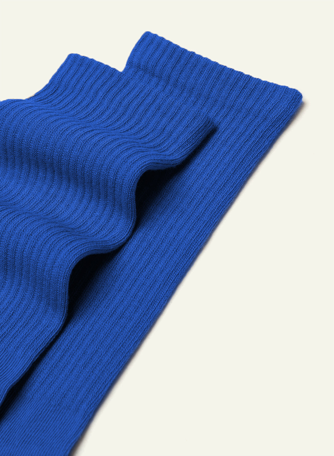 archiduchesse-bouclette-bleu-monochrome-chaussettes-hiver-unisexe image 4