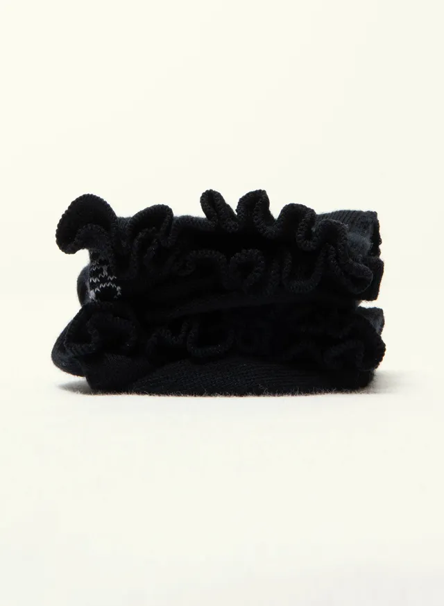 archiduchesse-collerettes-noir-r-glisse-chaussettes-courtes-ajour-es-noires image 1
