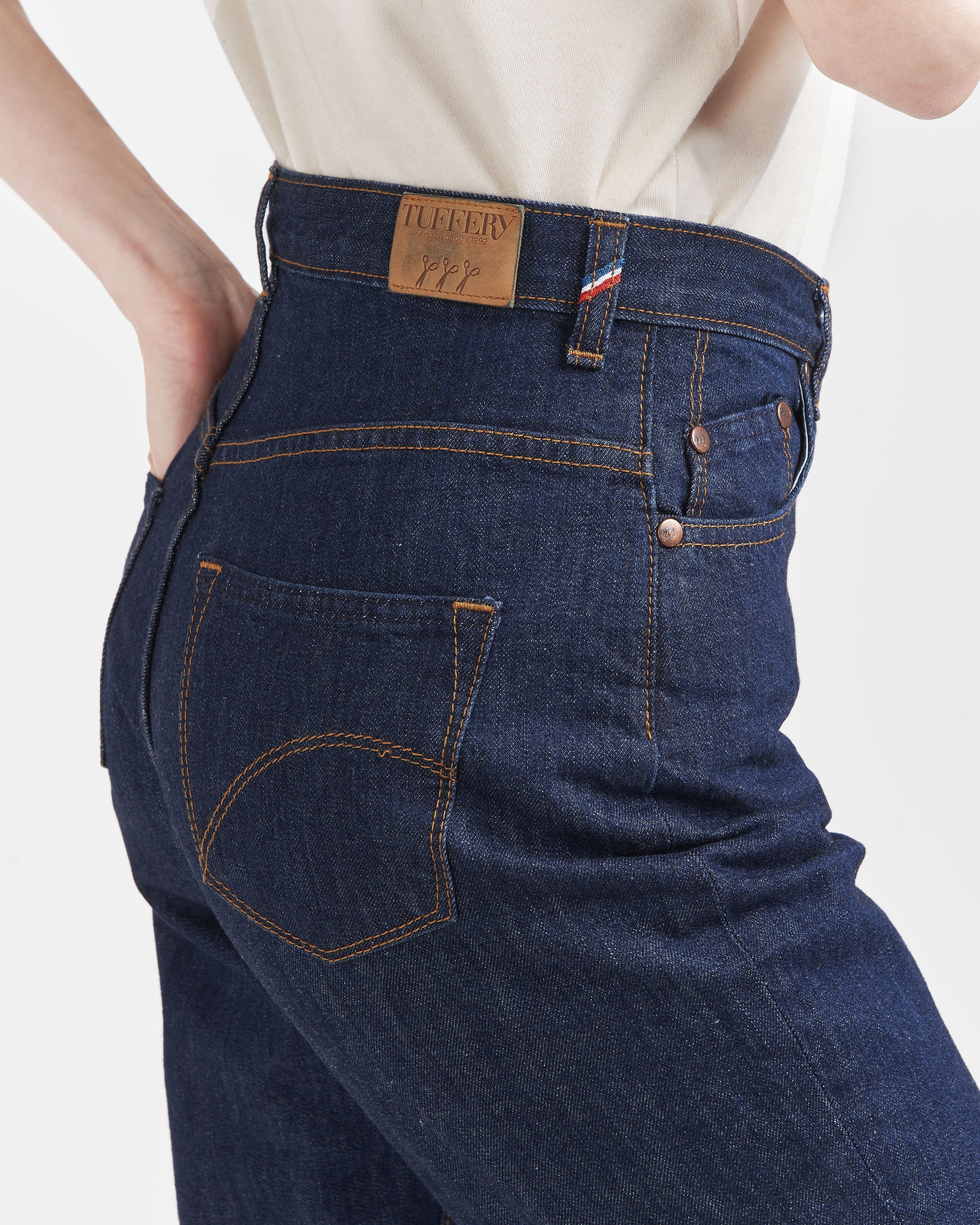 atelier-tuffery-jean-marthe-femme-mom-taille-haute-coton-bio-indigo image 5