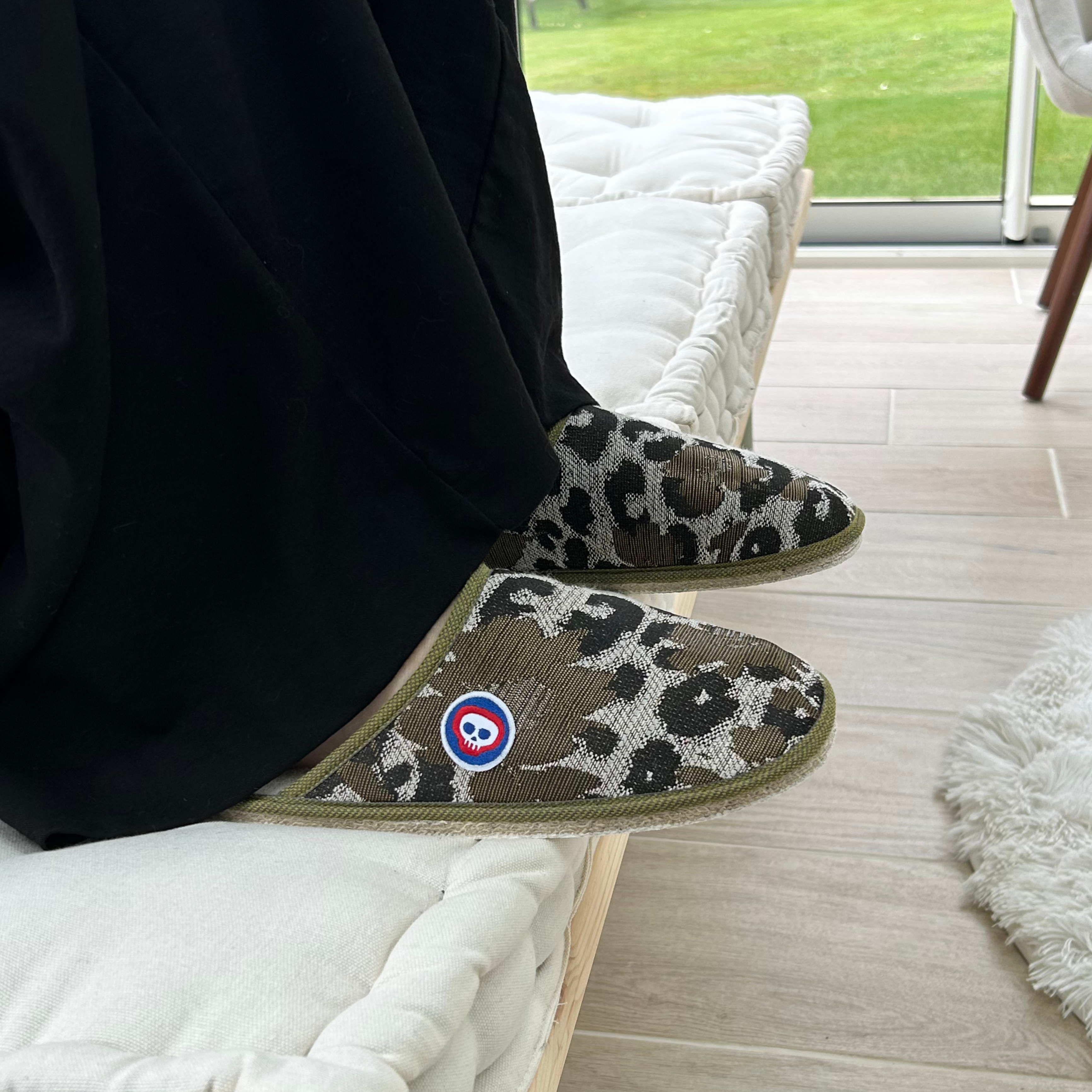 archiduchesse-t-te-de-mules-l-opard-mules-cocooning-laine-recycl-e image 3