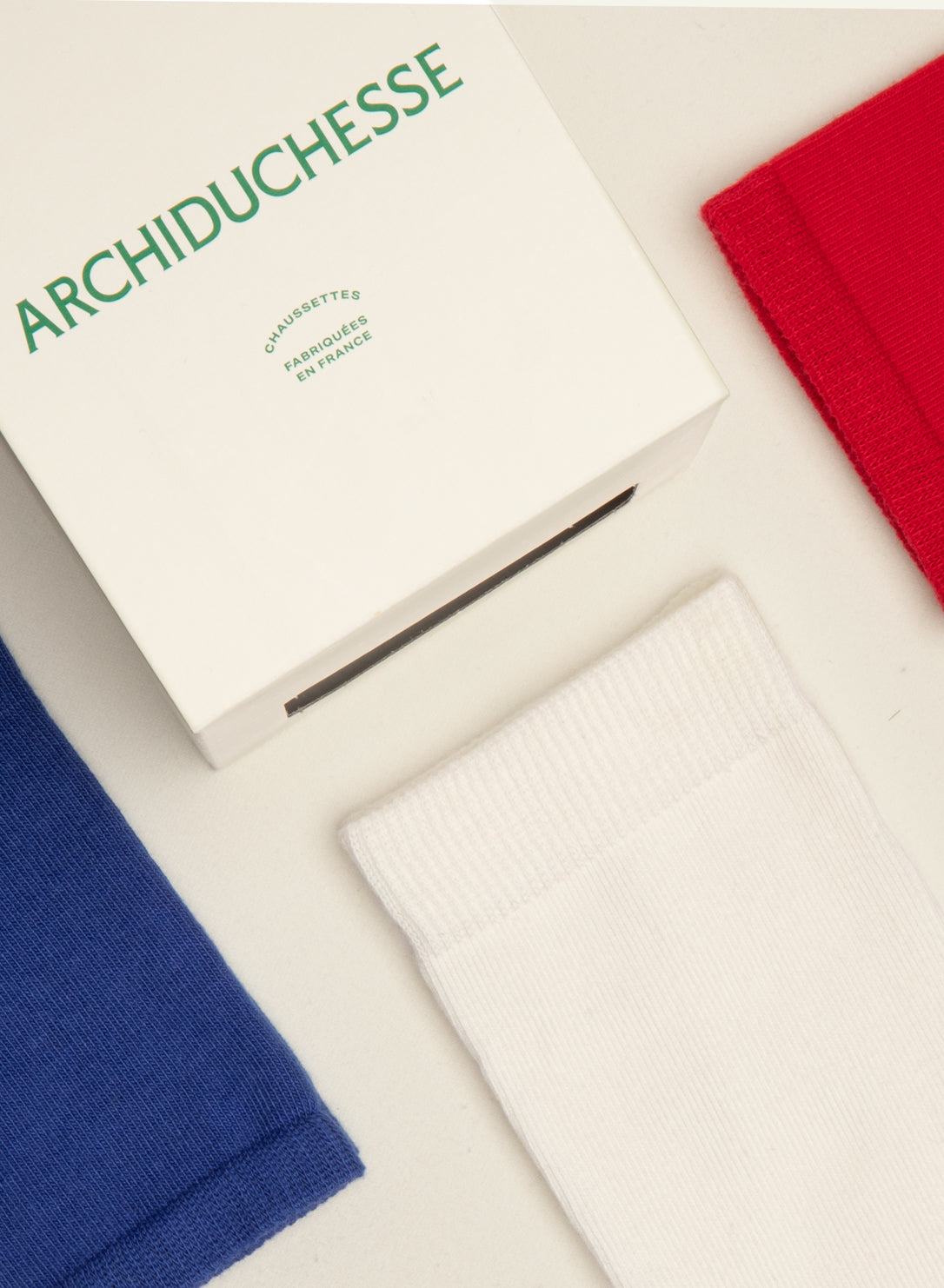 archiduchesse-trio-courte-bleu-blanc-rouge-chaussettes-courtes-coffret-3-paires image 3