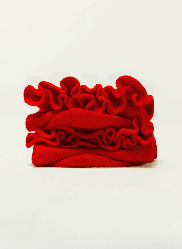archiduchesse-collerettes-rouge-chaussettes-fantaisie-courte image 1