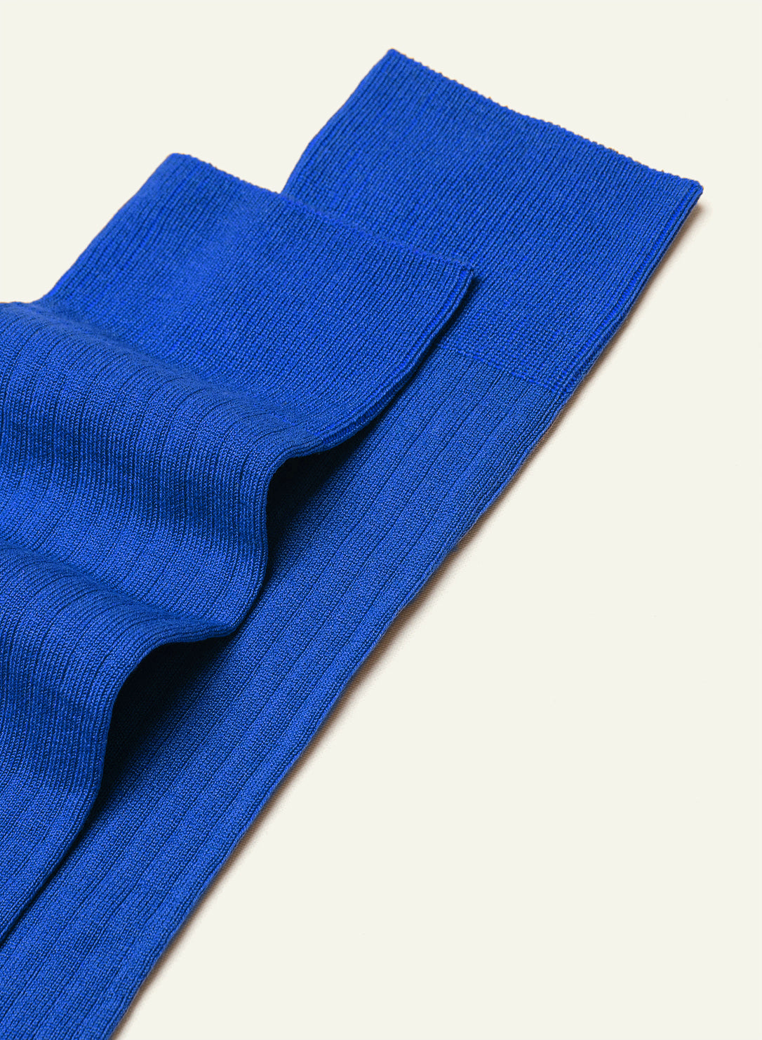 archiduchesse-bleu-monochrome-chaussettes-mi-bas-fil-d-cosse image 3