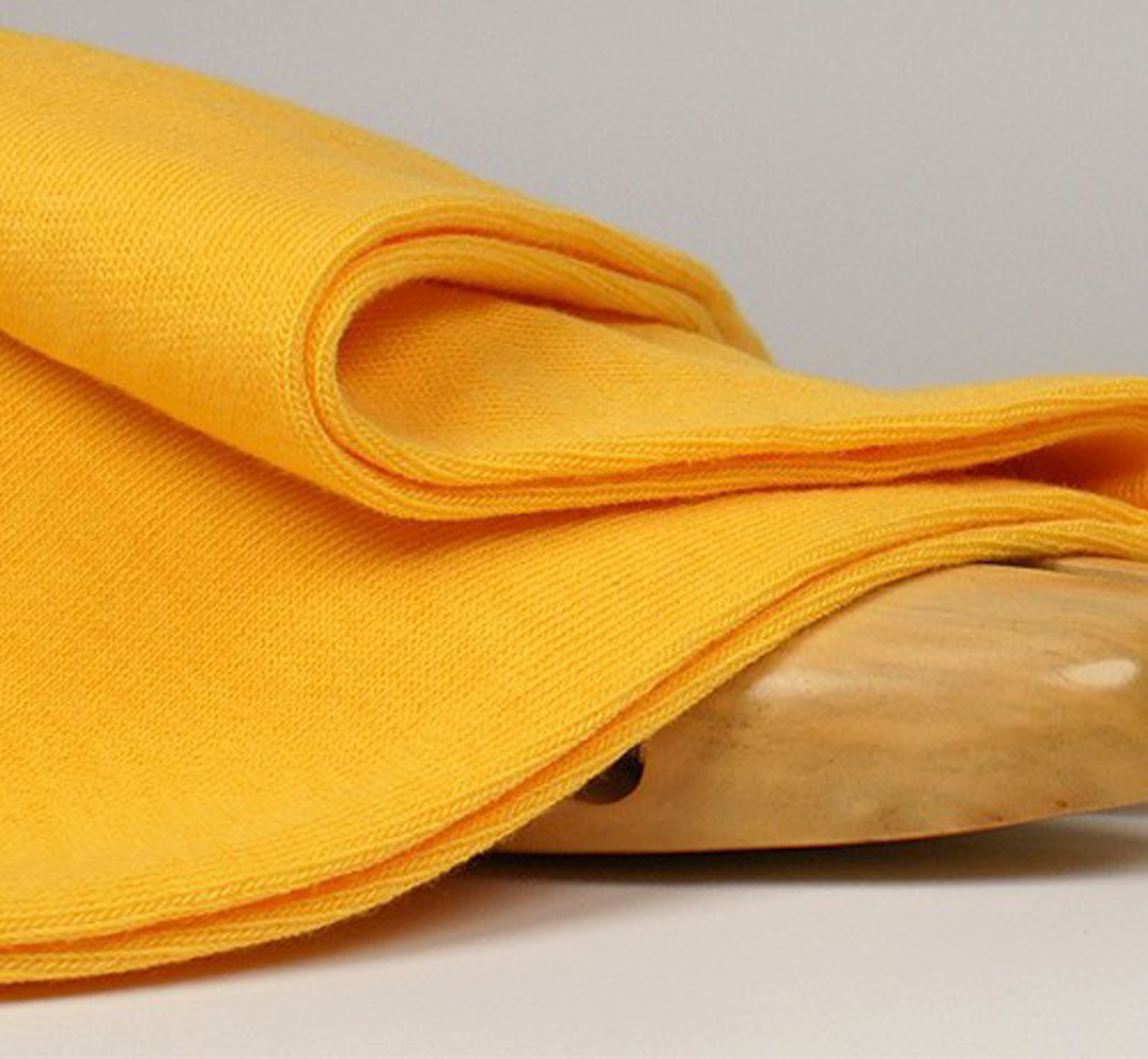 archiduchesse-de-ville-jaune-wayne-chaussettes-coton-mi-mollet image 6