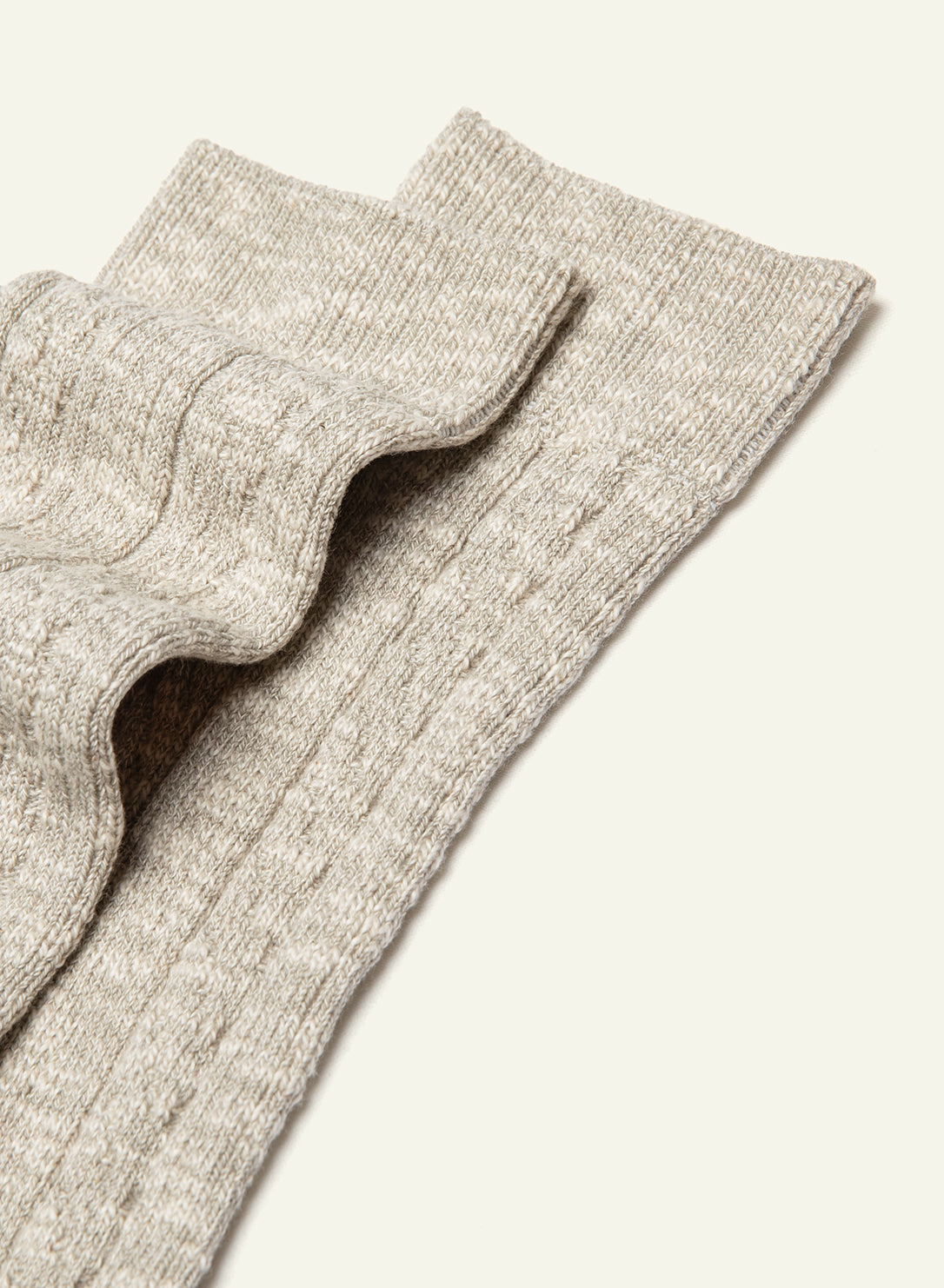 archiduchesse-d-hiver-gris-chaussettes-chaudes-mi-hautes image 4