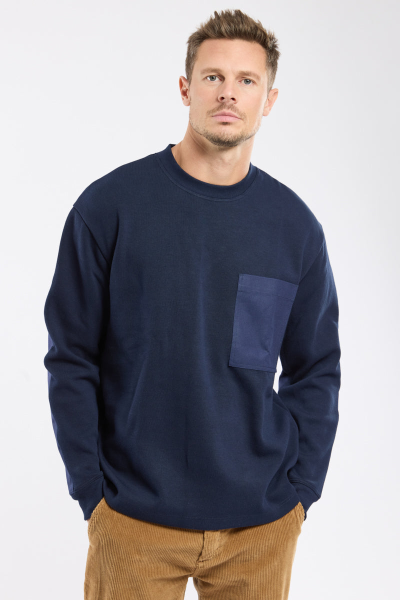 armor-lux-sweat-uni-homme-coton-poche-poitrine image 2