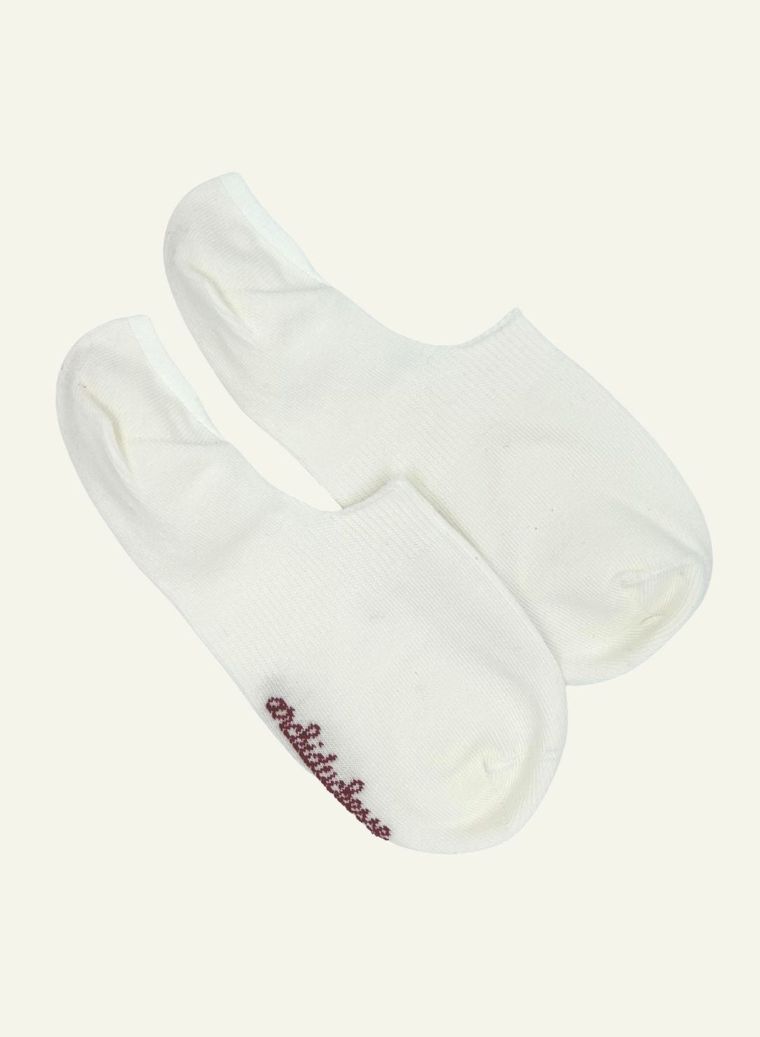 archiduchesse-anne-visible-chaussettes-invisibles-blanches-unisexe image 2