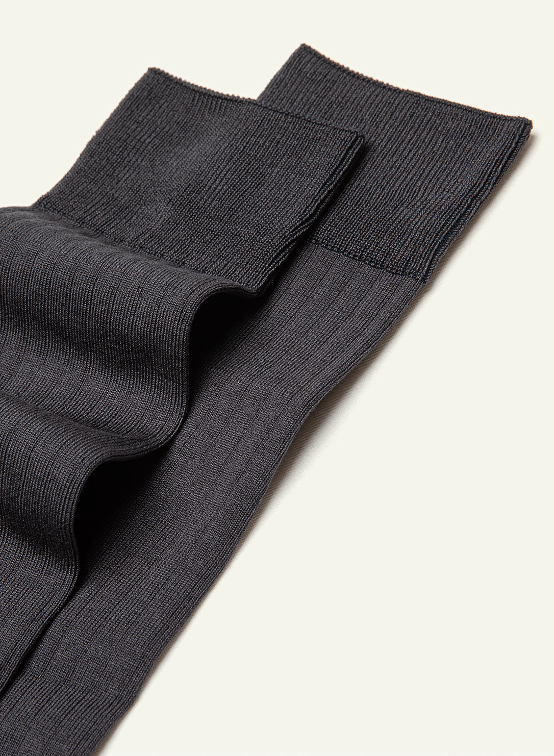 archiduchesse-chaussettes-de-luxe-fil-d-cosse-gris-anthracite image 3