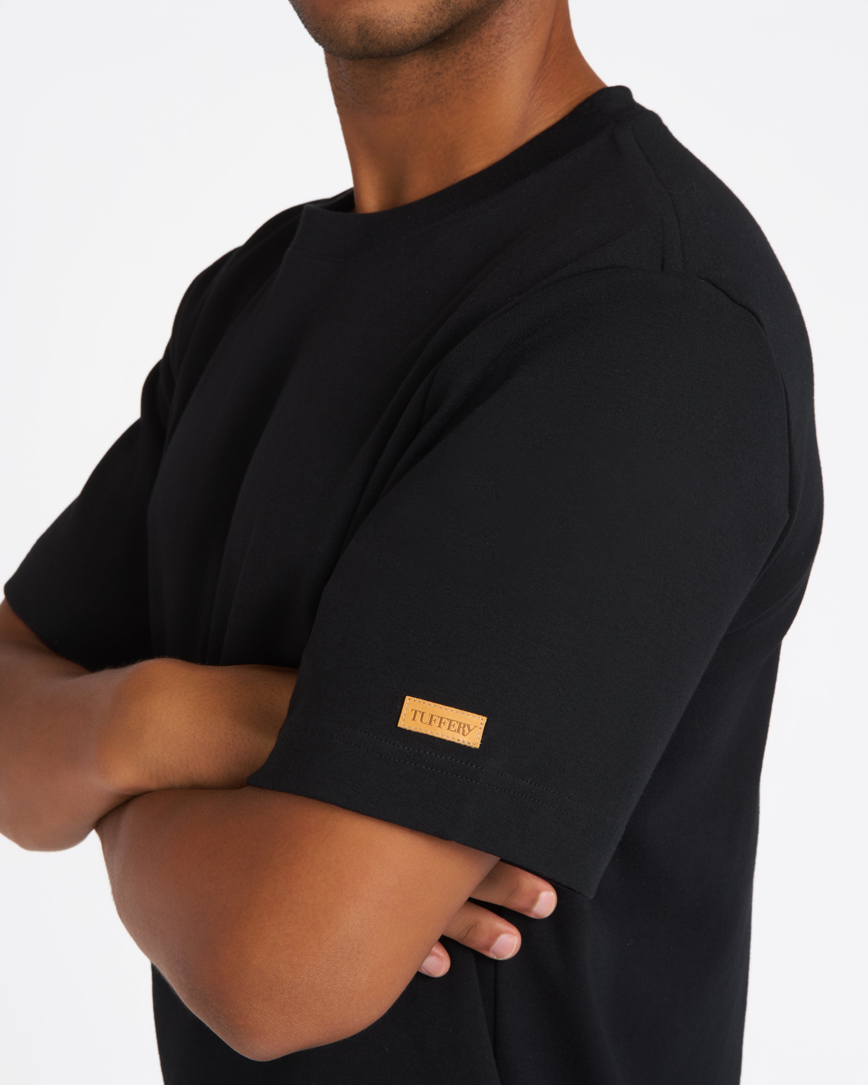 t-shirt-atelier-tuffery-homme-coton-bio-noir-coupe-droite image 6