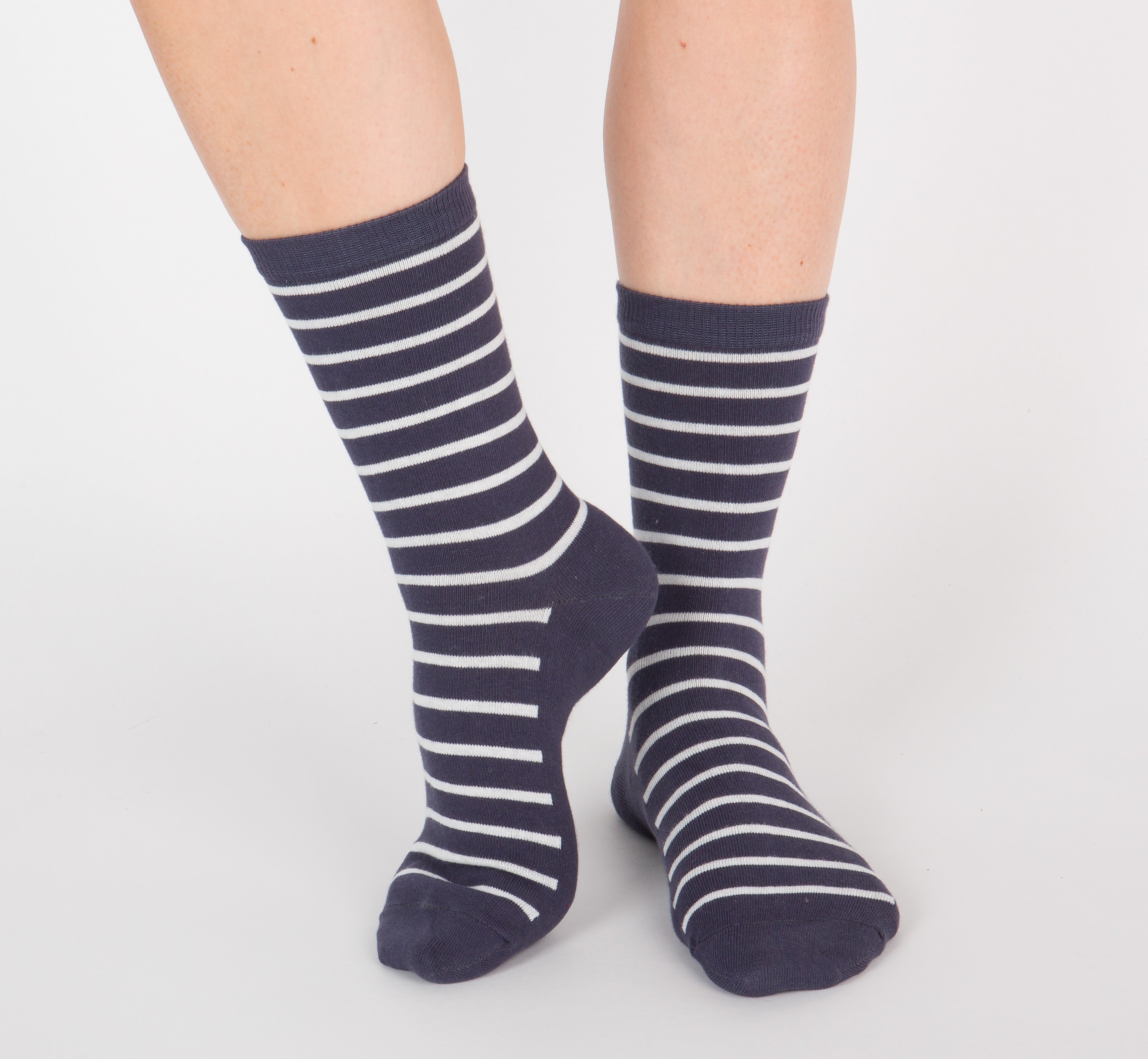 archiduchesse-courte-b-nodet-bleue-chaussettes-fantaisie-marini-re image 7