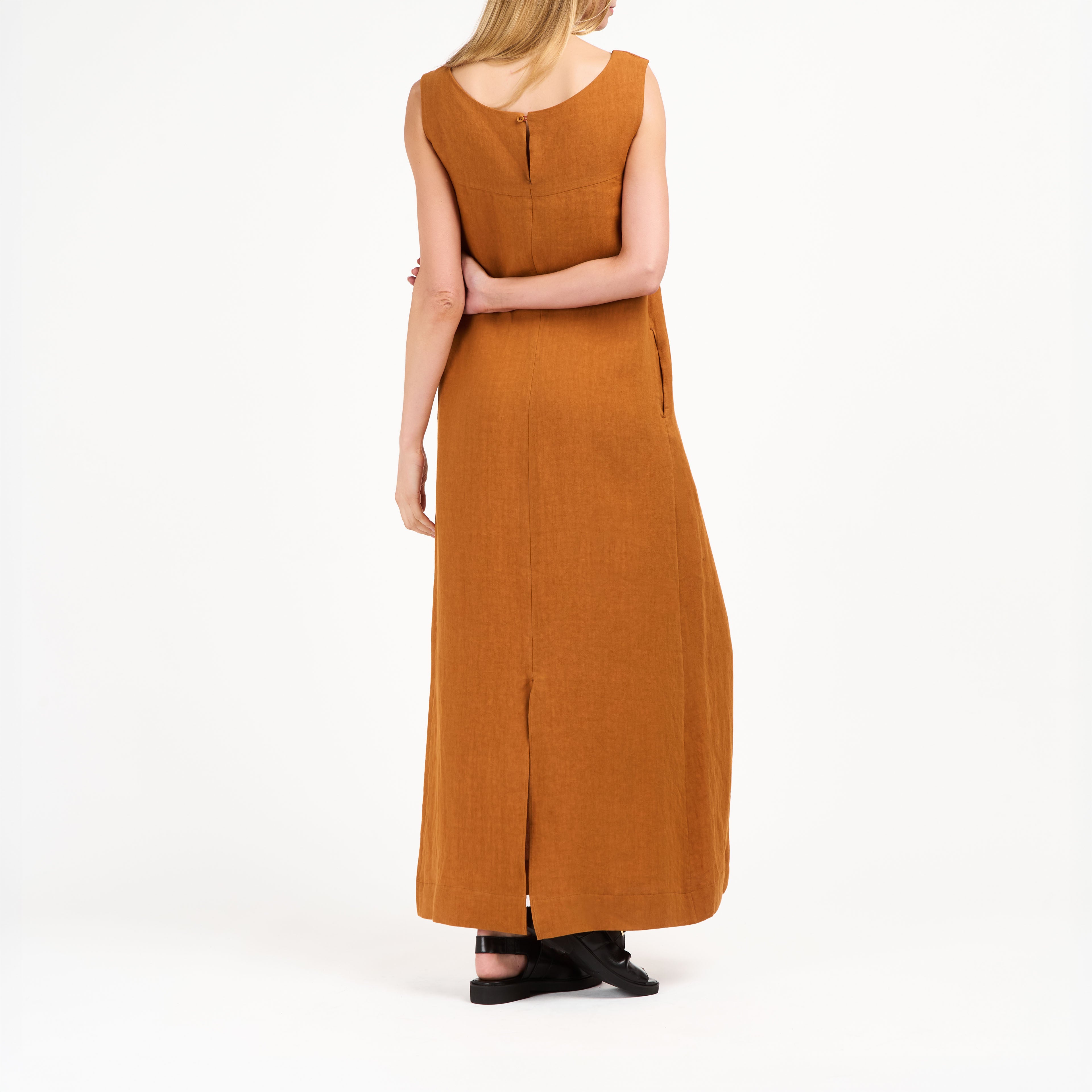 atelier-tuffery-suzanne-robe-longue-rouille-en-lin image 5